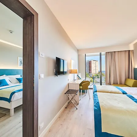 ホテル Sipar Plava Laguna ウマグ