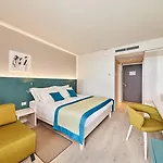 Sipar Plava Laguna 4*