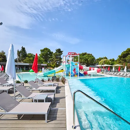 Sipar Plava Laguna Hotel 4*