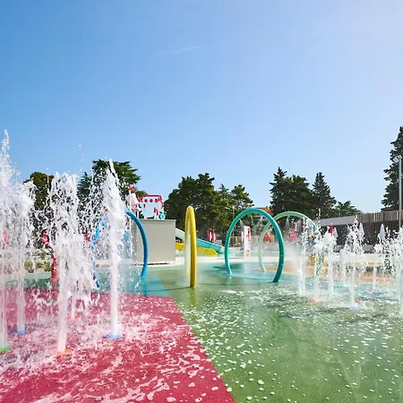 Sipar Plava Laguna מלון