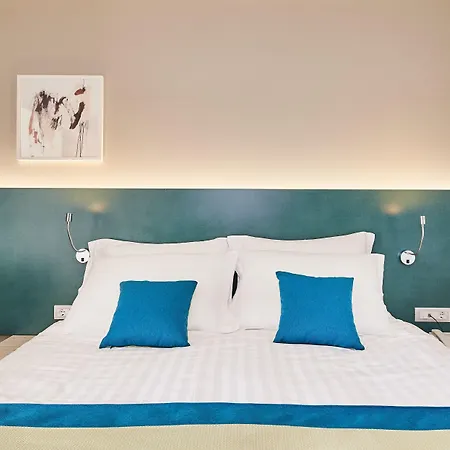 Sipar Plava Laguna מלון