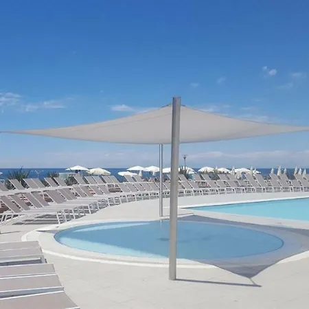 Sipar Plava Laguna 4*