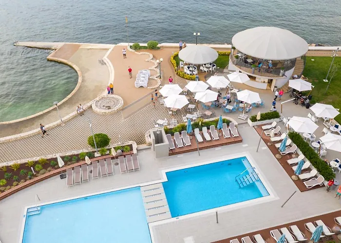 Hotel Sipar Plava Laguna 4*