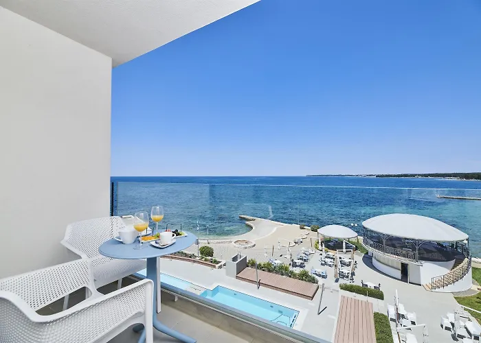 Hotel Sipar Plava Laguna 4*